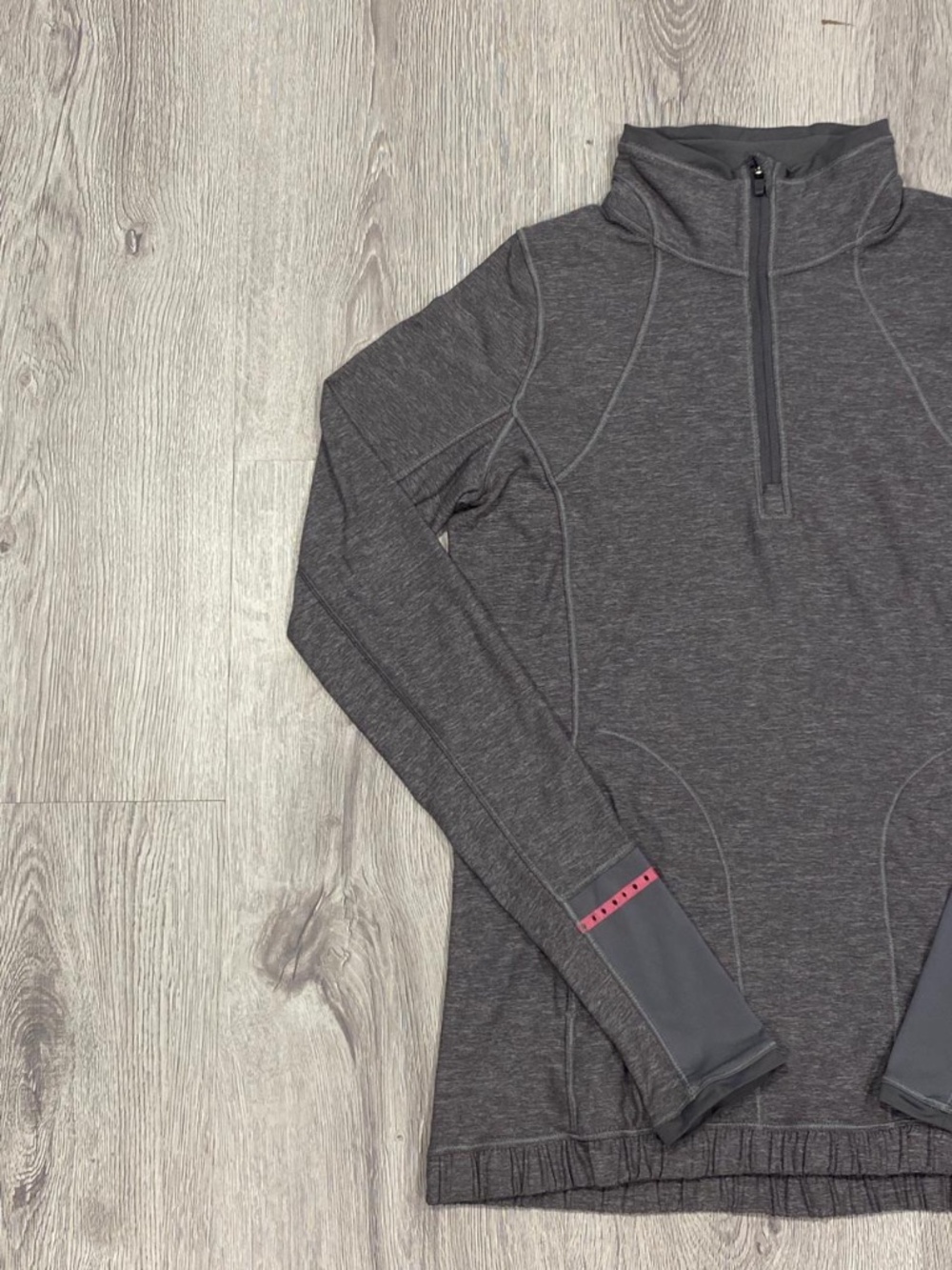 Lululemon Heathered Charcoal Grey Run Turbo Zip Pullover Reflective Trim Size 4 - Picture 5 of 9